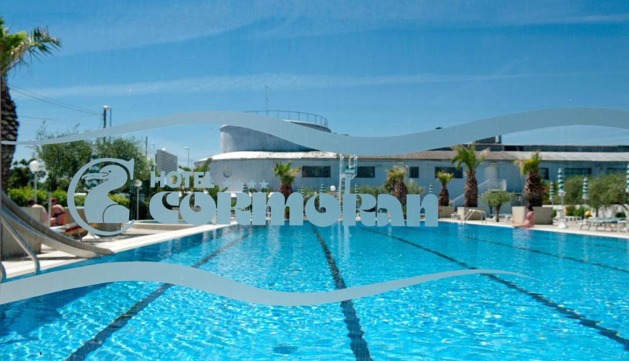 Hotel Cormoran Cattolica Bagian luar foto
