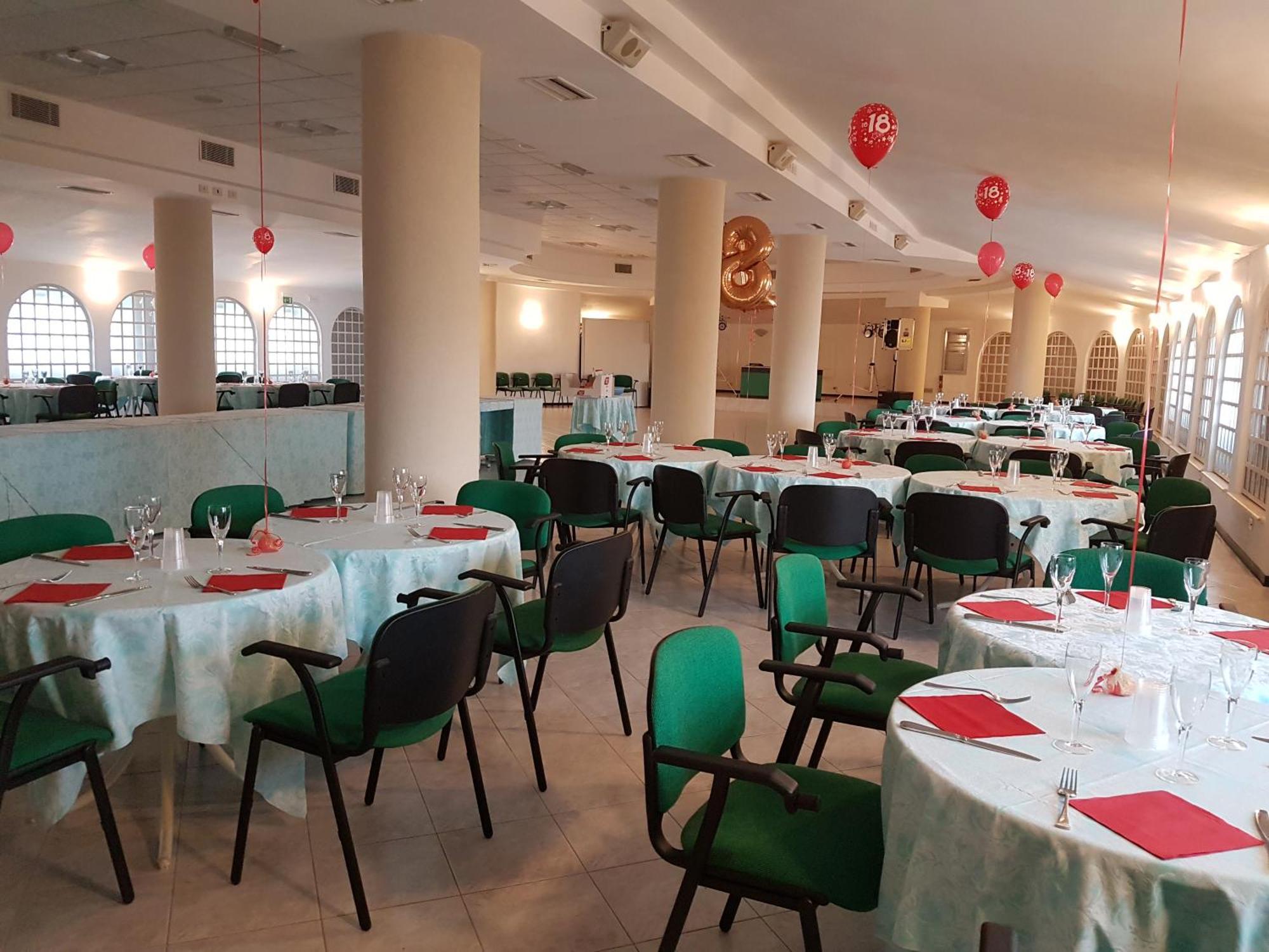 Hotel Cormoran Cattolica Bagian luar foto